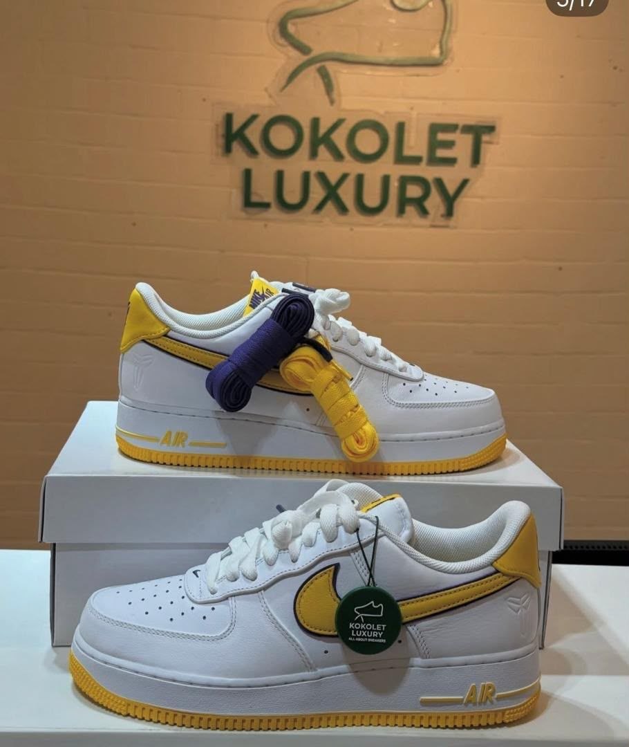 nike sneakers
